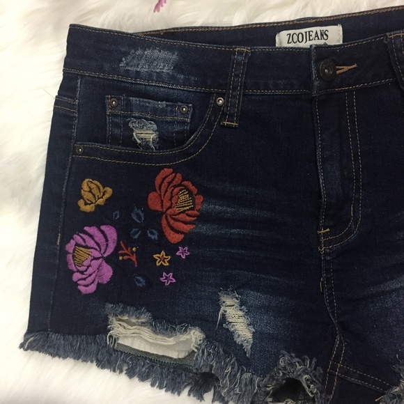 ZCO Embroidered Floral High Waisted Denim Shorts L - Picture 4 of 8